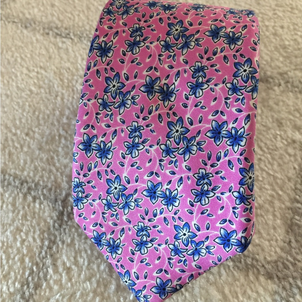 Chaps by Ralph Lauren Pink and Blue Floral Tie